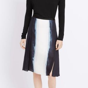 NWOT sz 8 silk Vince Vertical tie-dye print pleated skirt